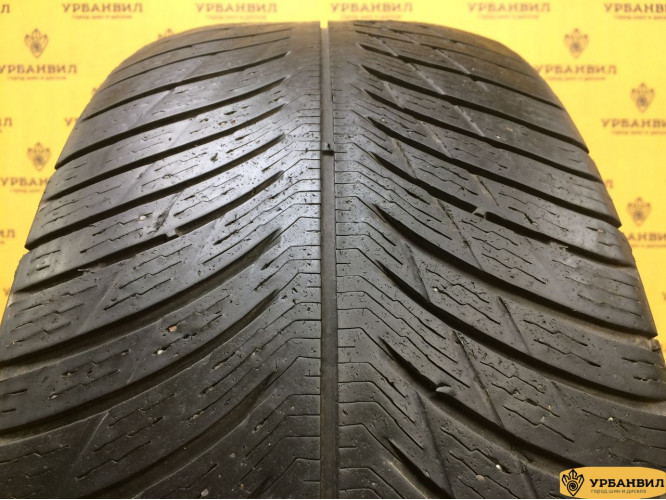 Michelin Pilot Alpin 5 235/45 R18 98V