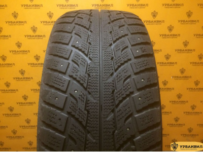 Kumho I'Zen RV Stud KC16 235/55 R17 108T