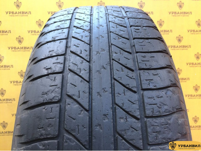 Goodyear Wrangler HP All Weather 235/65 R17 104H