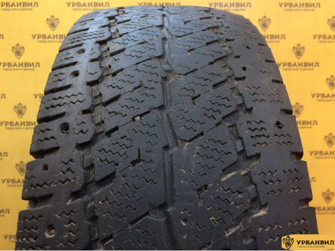 Continental VancoIceContact 225/70 R15C 112/110R