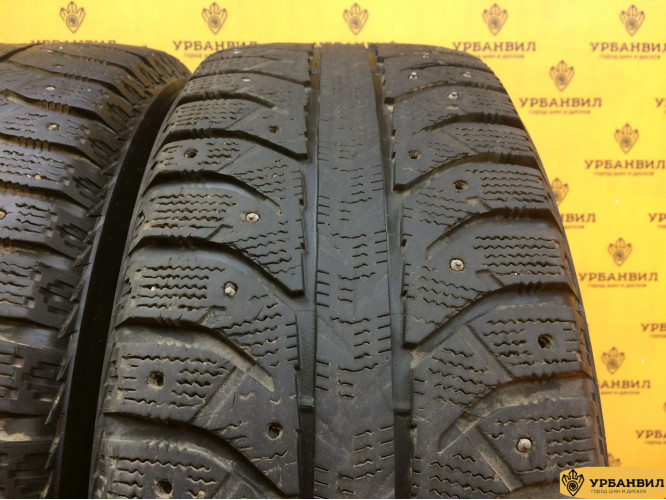 Bridgestone Ice Cruiser 7000 205/60 R16 92T