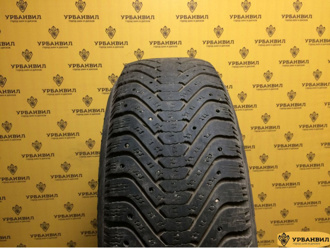 Goodyear UltraGrip 500 225/65 R17 102T