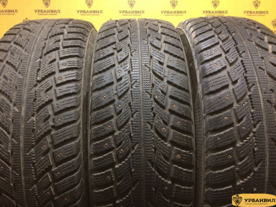 Kumho I'Zen RV Stud KC16 235/65 R17 108Q