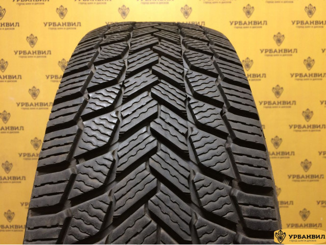 Michelin X-Ice Snow 215/65 R17 99T