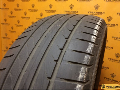 Goodyear EfficientGrip 235/55 R18 104Y