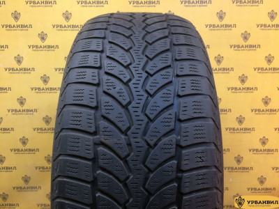 Bridgestone Blizzak LM-80 235/55 R17