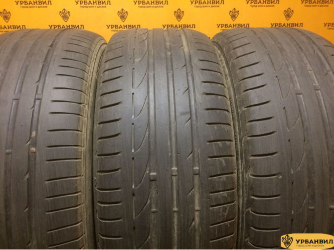 Bridgestone Potenza S001 235/55 R17