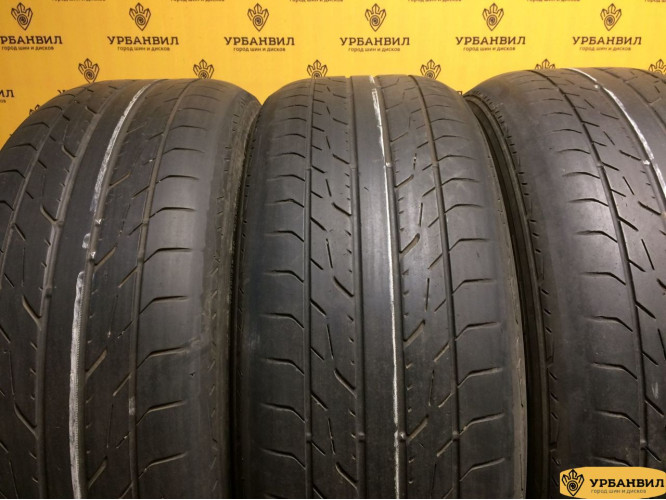 Toyo DRB 215/55 R17 94V