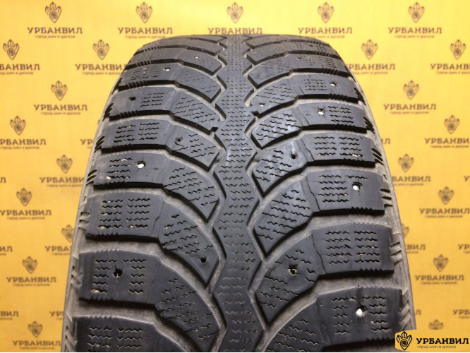 Bridgestone Blizzak Spike-01 215/60 R16 95T