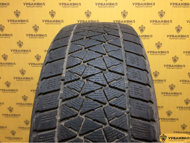 Bridgestone Blizzak DM-V2 235/60 R18 107S